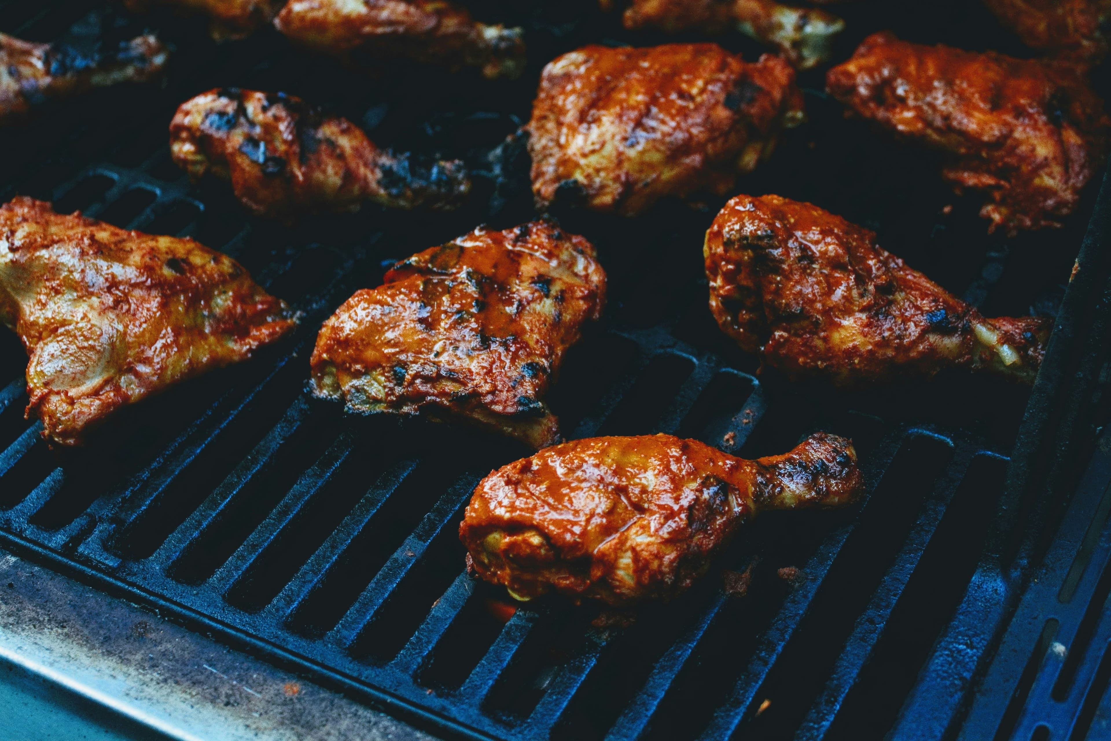 Hähnchen-Marinade zum Grillen – fertig angerichtet
