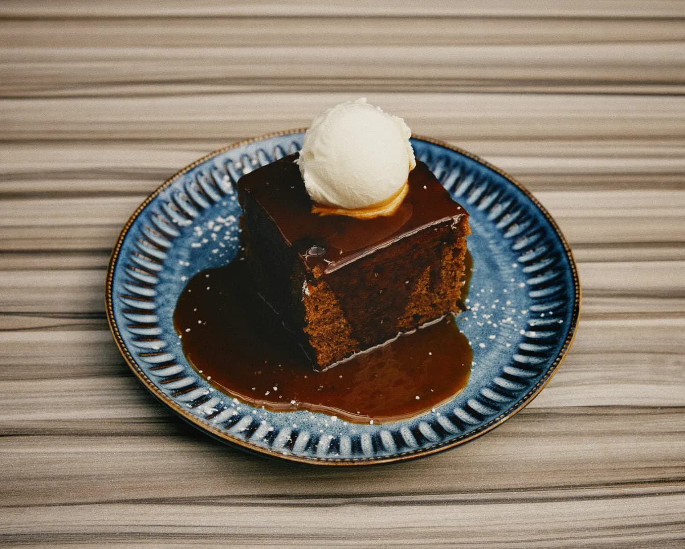 Sticky Toffee Pudding – fertig angerichtet