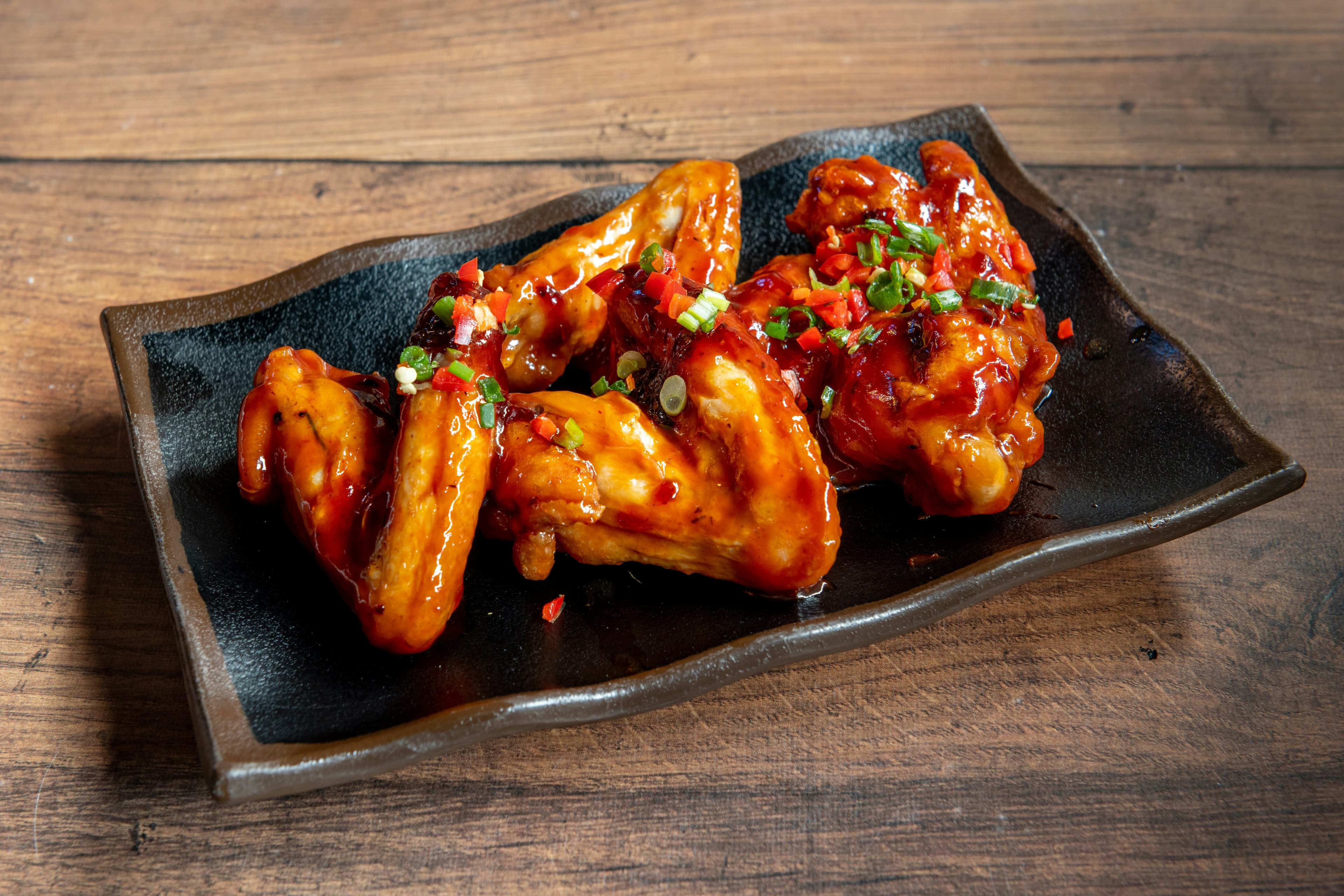 Buffalo Wings mit Blue-Cheese-Dip